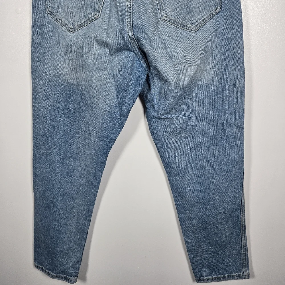 Arizona Jeans Co. High Rise Mom Jeans Blue Denim Juniors Size 9